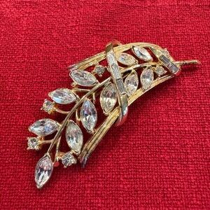 Vintage Gold Leaf Brooch with Clear Gemstones